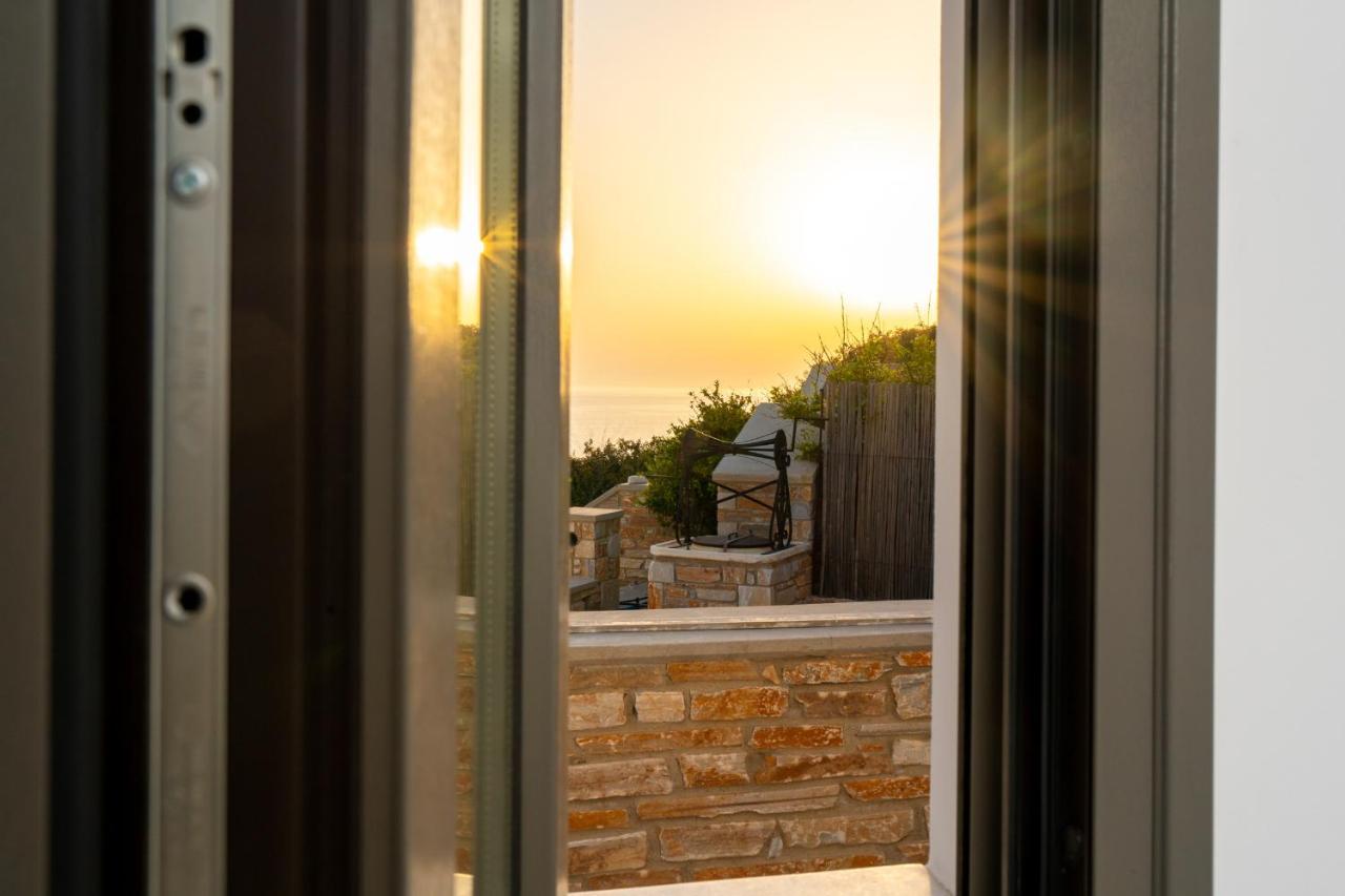 Ios Seaside House With Sunset View And Small Pool Ngoại thất bức ảnh